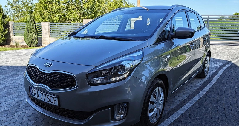 Kia Carens cena 40900 przebieg: 111000, rok produkcji 2013 z Słomniki małe 211